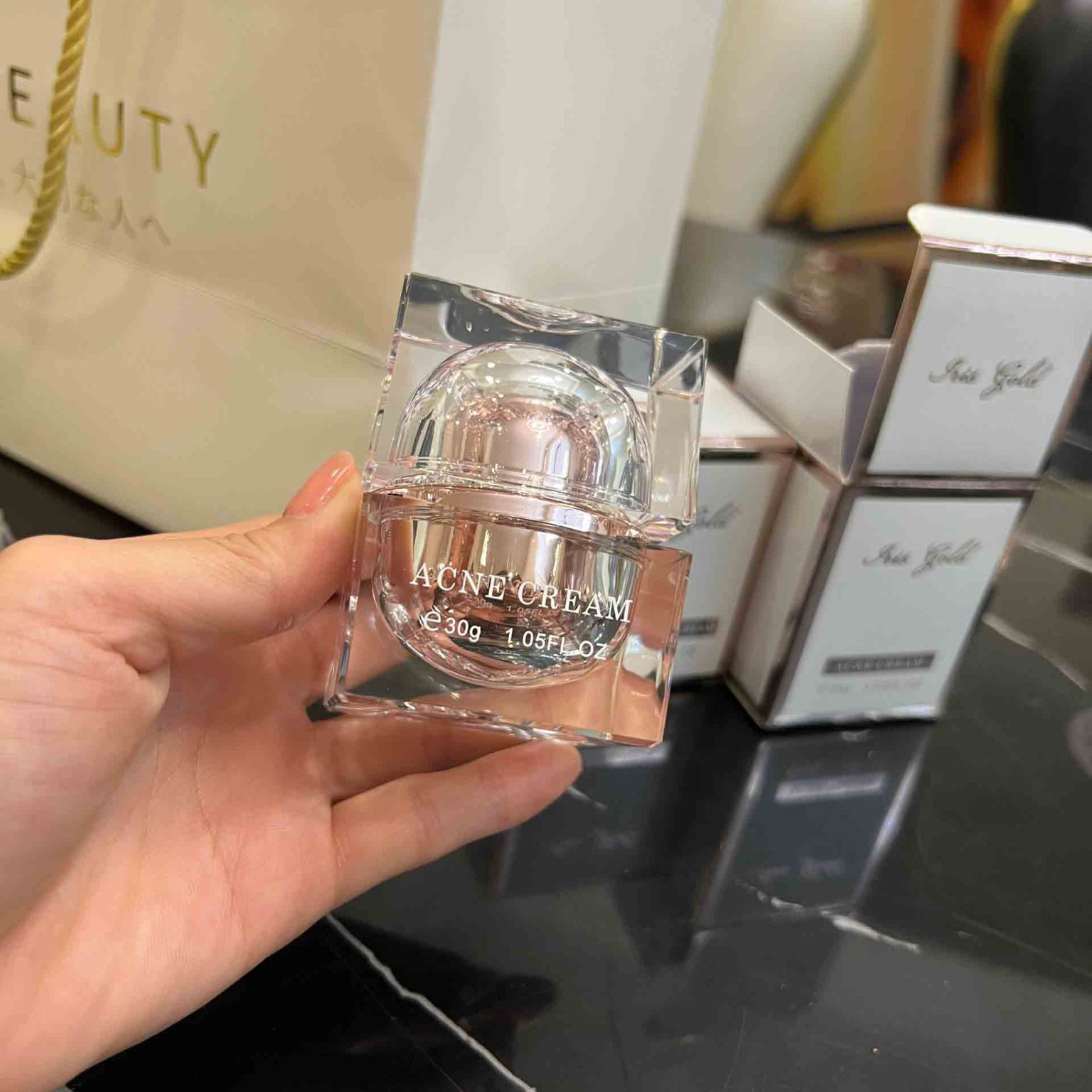 kem đặt trị mụn irsi gold